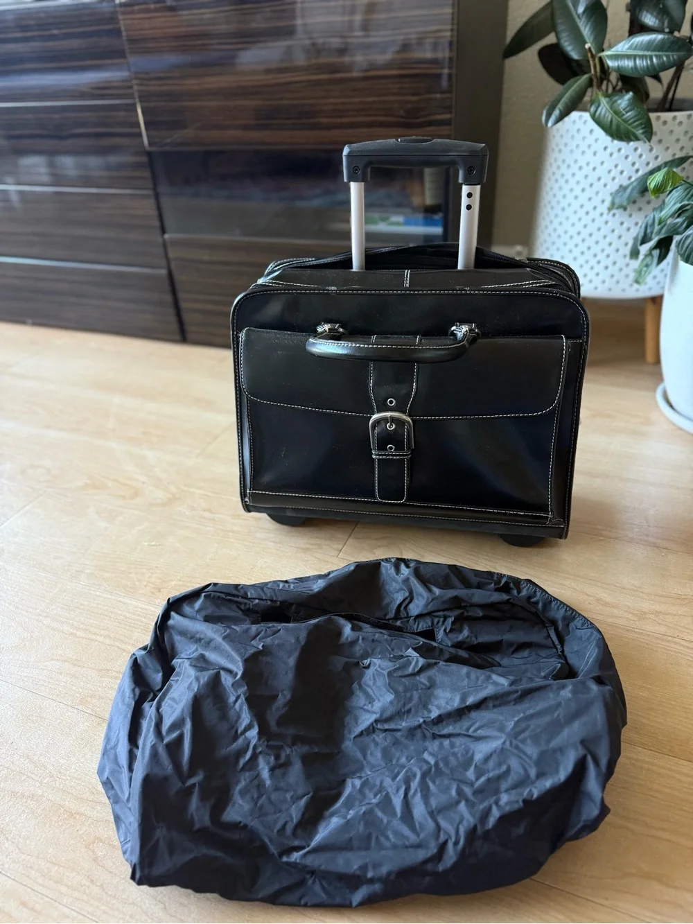 Franklin Covey Wheeled Leather Business Case